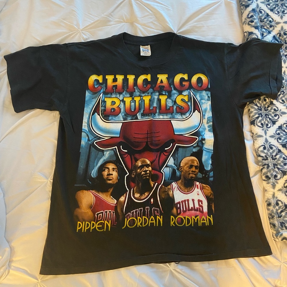 Vintage 1996 Chicago Bulls T-shirt, Jordan, Pippen, Rodman (XL) RARE